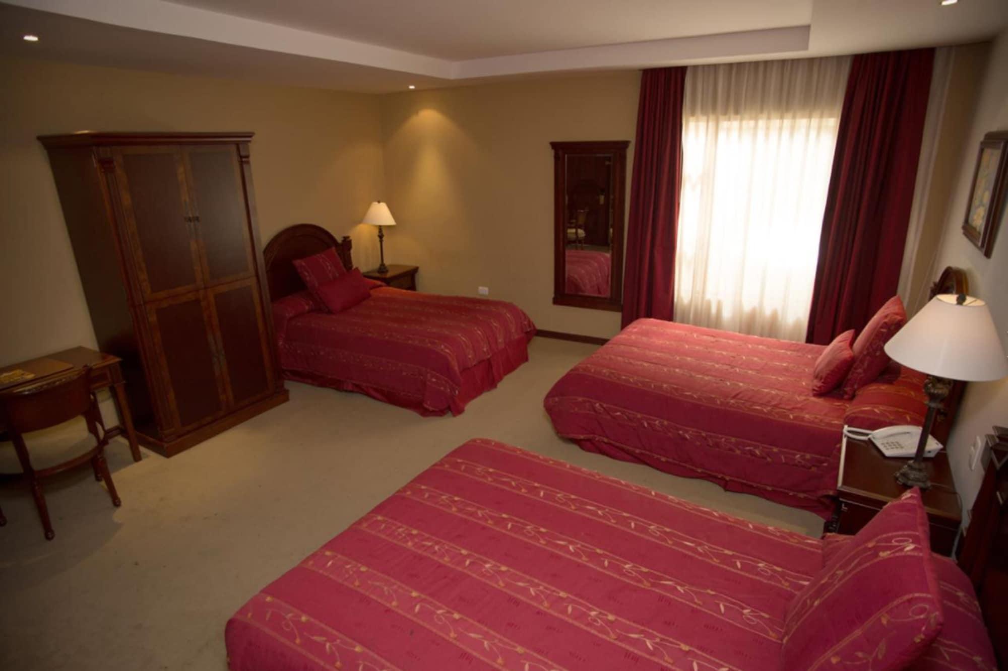 Grand Victoria Boutique Hotel Loja Exterior photo